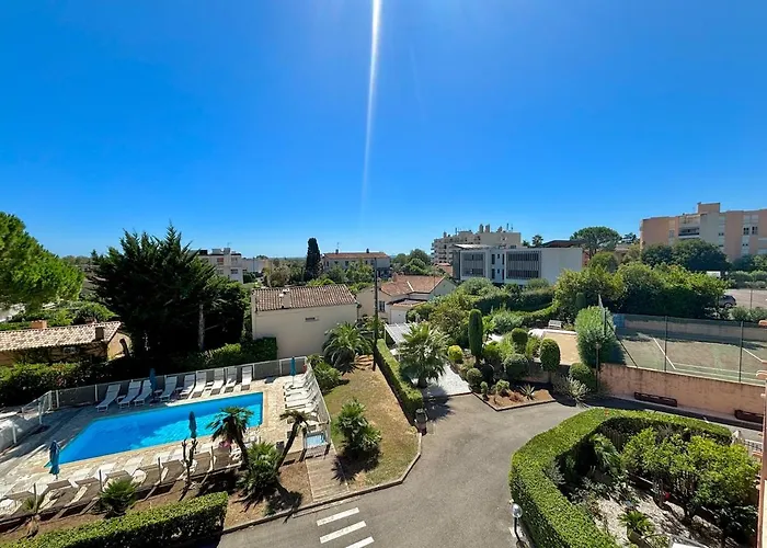 Grand Climatisé, Piscine, 5mn, Parking Gratuit * Vallauris