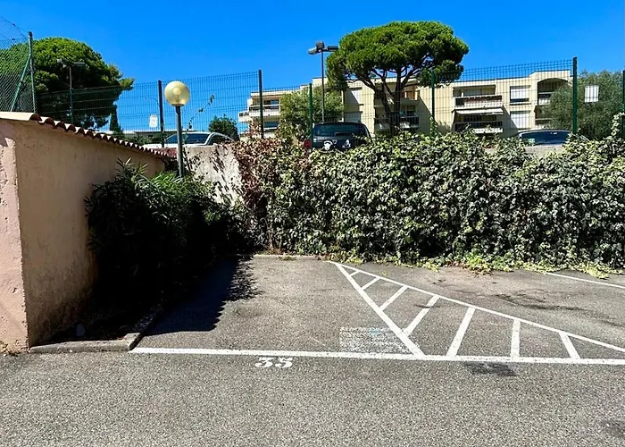 Appartement Grand Climatisé, Piscine, 5mn, Parking Gratuit *